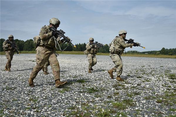梦见军队是什么意思 梦见军队是什么意思