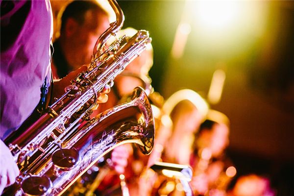 梦见吹奏乐器是什么意思 梦见吹奏乐器是什么意思