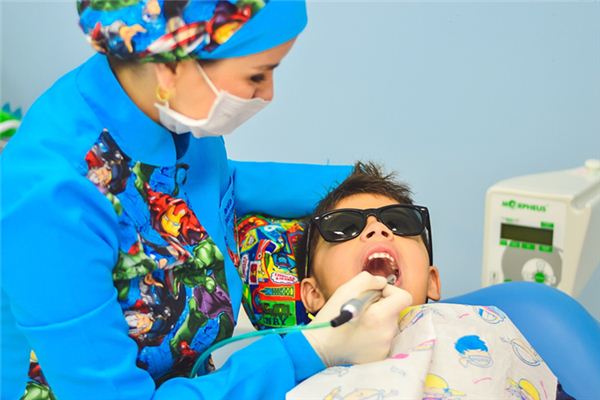 梦见牙齿出血是什么意思 梦见牙齿出血是什么意思