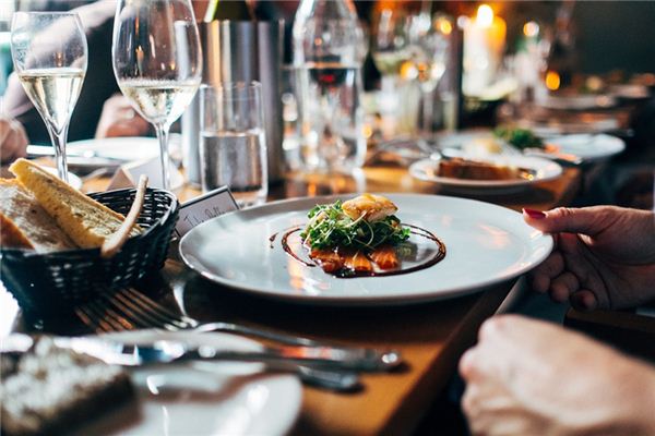 梦见晚餐是什么意思